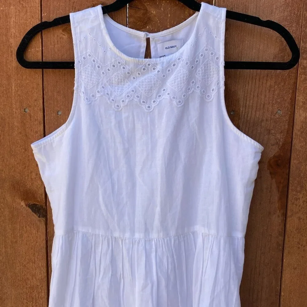 Old Navy White‎ Sleeveless Dress